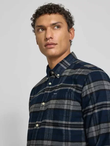 Koszula flanelowa o kroju slim fit z czystej bawełny model ‘BETSOM’ Barbour