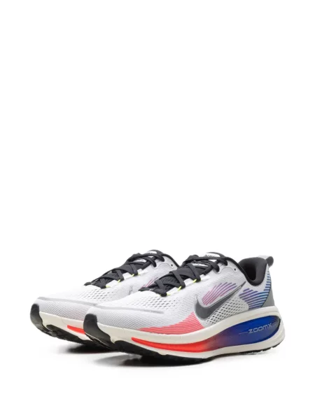 Sneakerși Nike Zoom alb