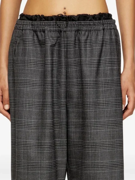 Pantaloni Diesel în carouri negru