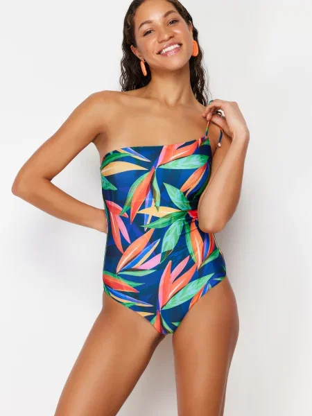 Strój kąpielowy Trendyol w tropikalny nadruk wiązany na jednym ramieniu