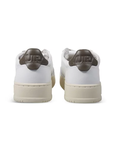 Sneakersy Autry skórzane białe