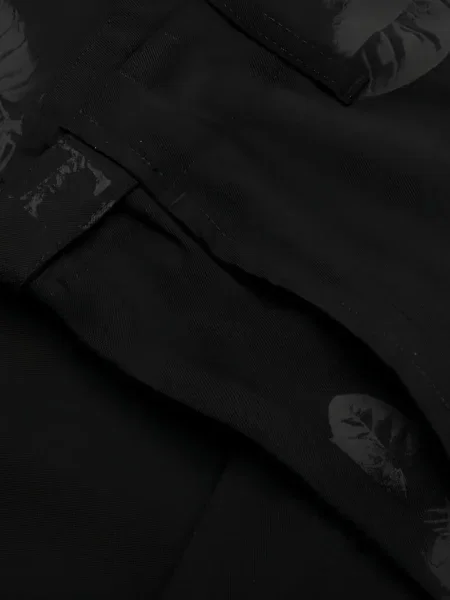 Pantaloni scurți Honor The Gift cu model floral cu imagine negru