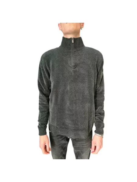 Aksamitny sweter Rrd zielony