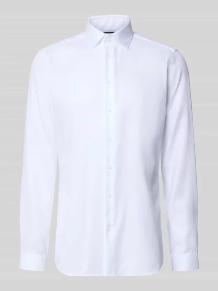Koszula o kroju slim fit biznes z kołnierzykiem typu kent Christian Berg Men biała
