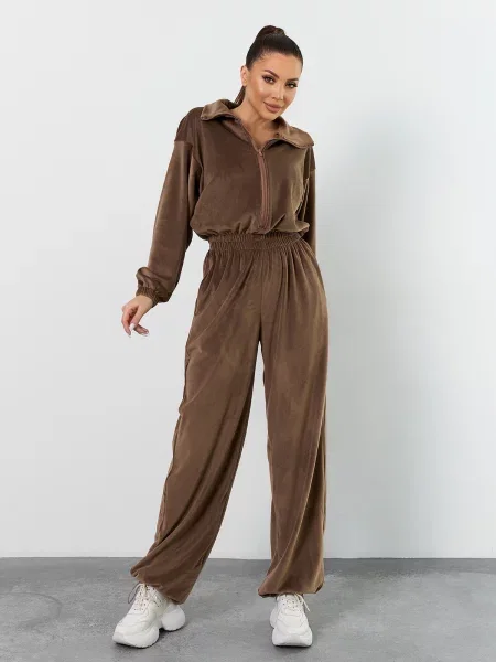 Велюровий Комбінезон ISSA Plus бежевий