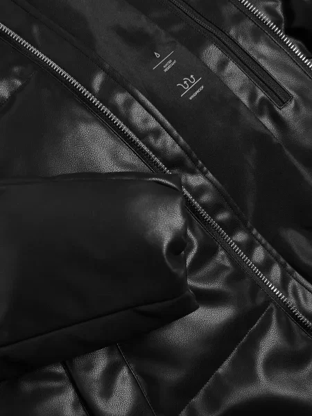 Стеганая кожаная куртка Reserved черная