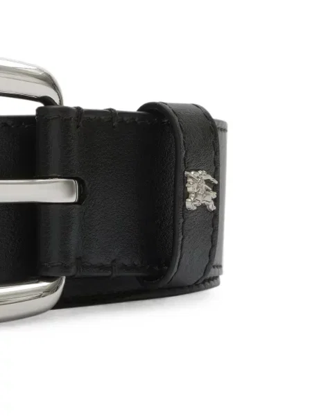 Cu centură curea Burberry cu cataramă negru