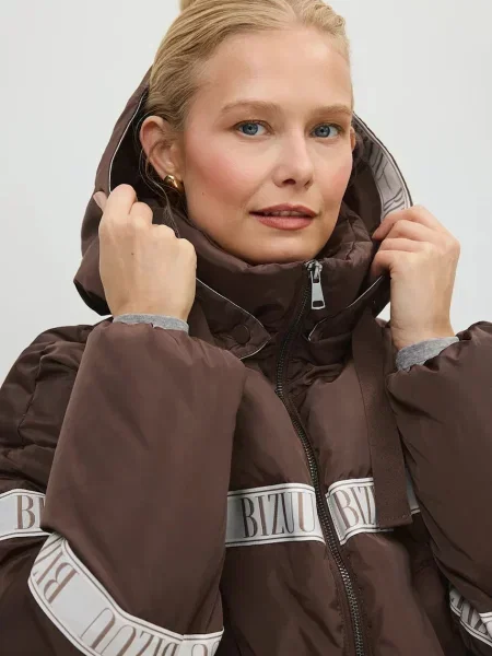 Пуховик Bizuu