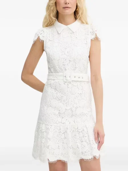 Cu centură rochie mini Silvian Heach din dantelă alb