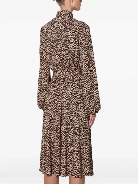 Rochie midi A.p.c. cu imagine până la genunchi de costum