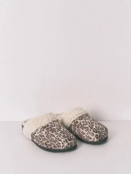 Пантофи women'secret HOMEWEAR ANIMAL PRINT кафяво