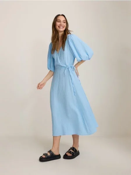 Mušelínové šaty Reserved