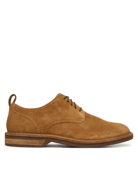 Κλειστά παπούτσια Clarks Aldwin Lace καφέ