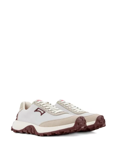 Sneaker Camper