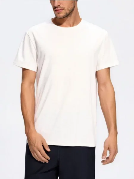 Reserved Tricou regular din crem