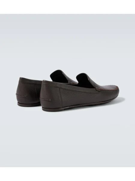 Pantofi loafer Manolo Blahnik din piele maro