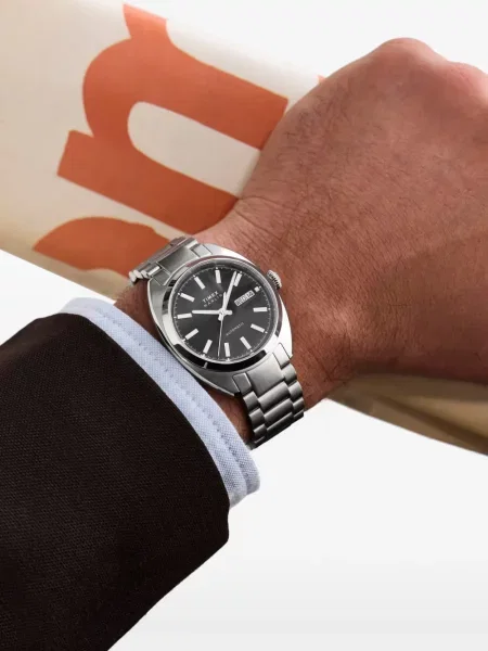 Ceas Timex negru
