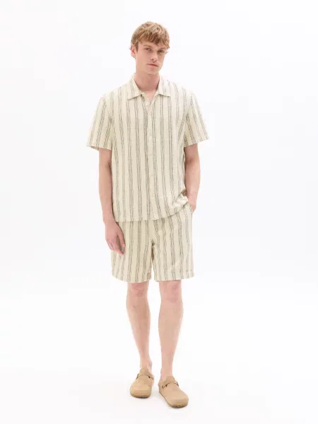 Pantaloni scurți Celio negru