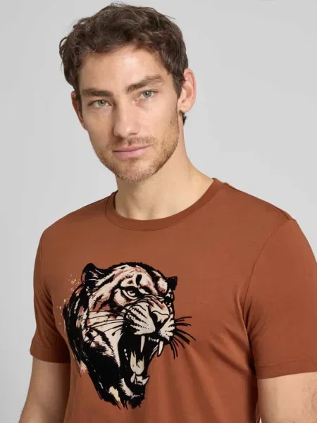 T-shirt z nadrukiem krój regular fit Antony Morato