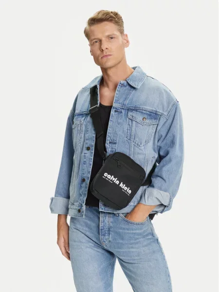 Saszetka Calvin Klein czarna