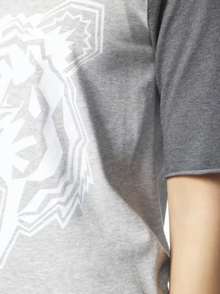 Legginsy Adidas do biegania z nadrukiem z dekoltem w serek czerwone