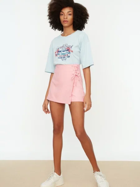 Szorty Trendyol różowe