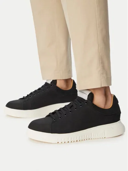 Emporio Armani Sneakersy czarny