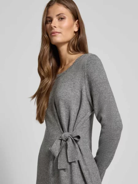 Sukienka o kroju relaxed fit z mieszanki wełny z efektem dzianiny model ‘Protect’ Comma