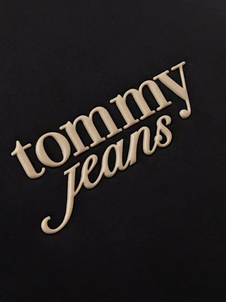 Tommy Jeans шопинг чанта дамска от имитация на кожа черно