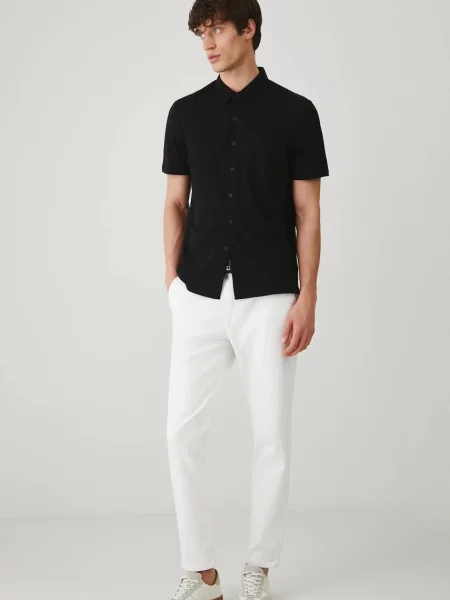 Риза Medicine мъжка с кройка по тялото с класическа яка черно