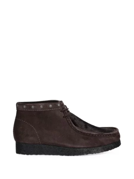 Botine Clarks Originals cu șireturi din dantelă cu tepi maro
