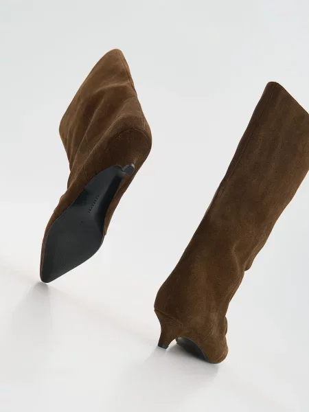 Замшевые сапоги Reserved коричневые