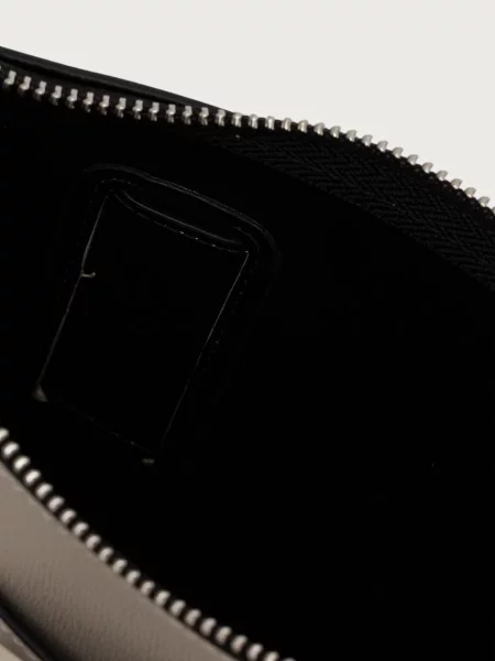 Кожаная сумка хобо Armani Exchange