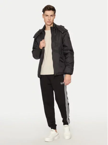 Emporio Armani Žieminė striukė PNGAZ juoda