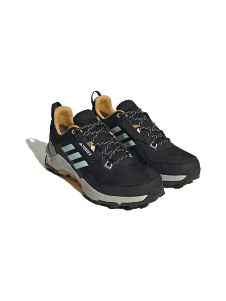 Pantofi Adidas