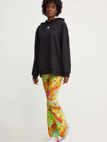 Bluza o kroju relaxed fit z kapturem wyhaftowanym logo i kieszenią kangurką Adidas Originals czarna