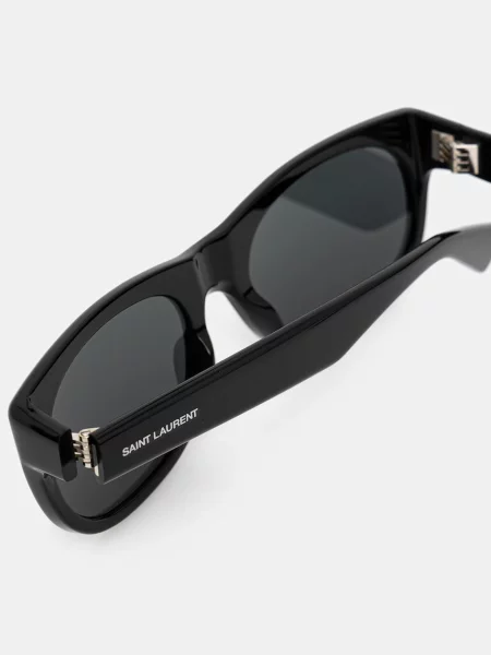 Солнцезащитные очки Saint Laurent черные