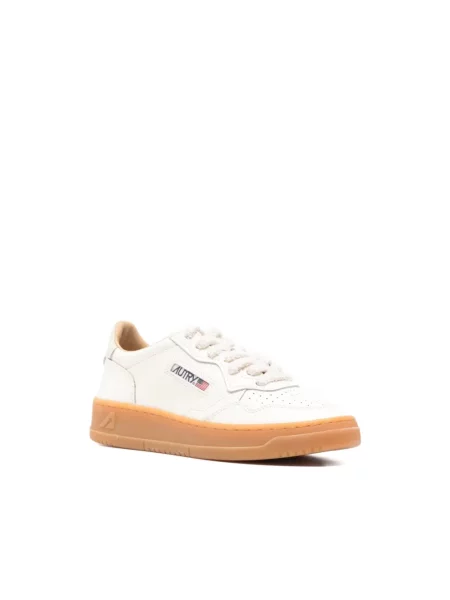 Sneakersy Autry białe