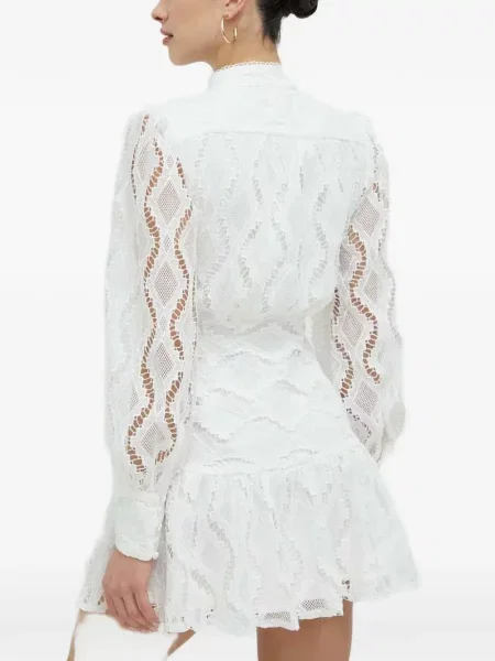 Rochie mini Bardot cu volane din dantelă alb