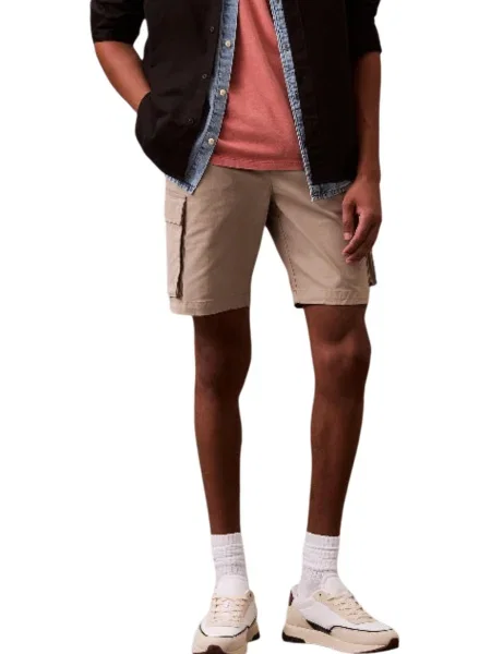 Kratke traper hlače Calvin Klein smeđa