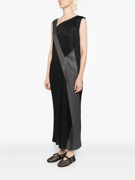 Костюм рокля Pleats Please Issey Miyake черно