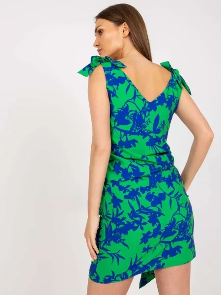 Tricou Fashionhunters cu model floral verde