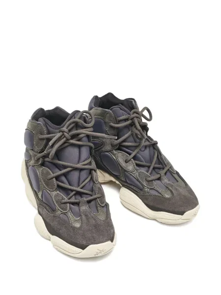 Sneakerși Adidas Yeezy din piele de căprioară gri