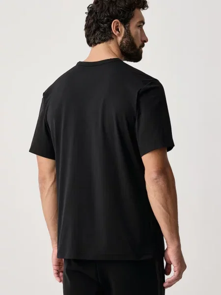 Спортивная футболка Nike