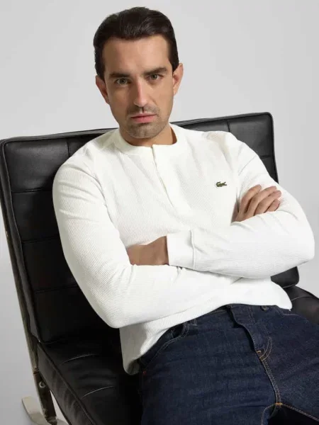 Koszulka z długim rękawem z mieszanki bawełnianej krój regular fit model SERAFINO' Lacoste biała