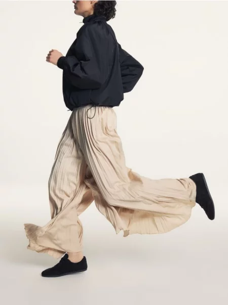 Кожаные кроссовки Reserved коричневые