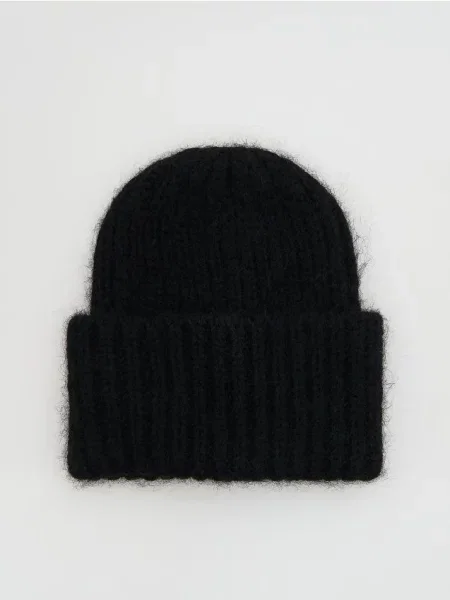 Reserved Шапка-біні чорний