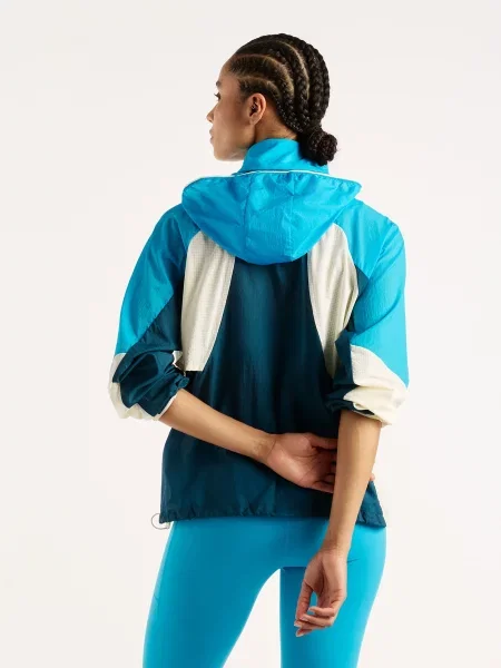 Ветровка New Balance синяя
