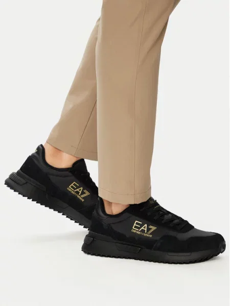 Emporio Armani Сникърси черен