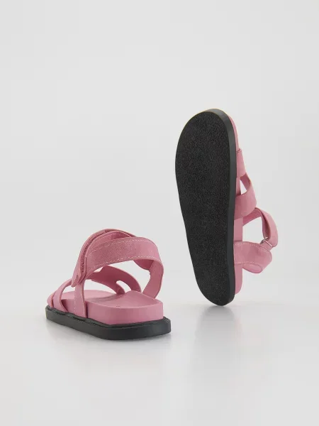 Кожаные босоножки Reserved розовые